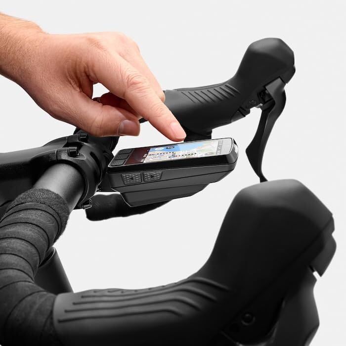 Wahoo ELEMNT ROAM V3 GPS Bike Computer with Navigation and Touchscreen