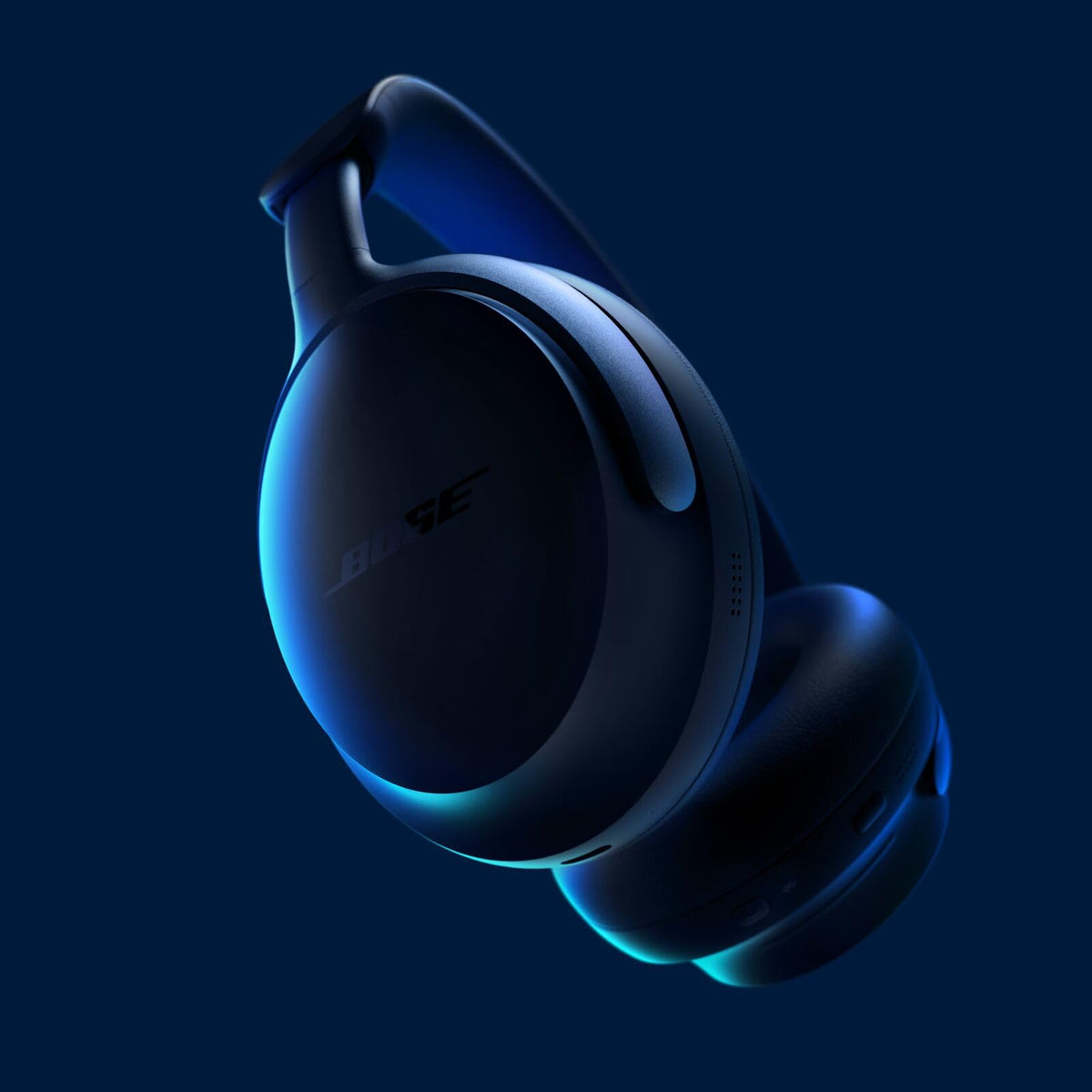 Bose (Certified Renewed) QuietComfort Ultra Headphones Gen 1, Lunar Blue