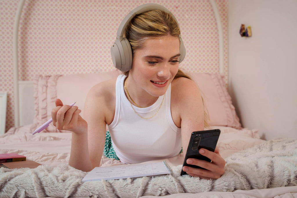 Sony WH-1000XM4 Wireless Noise Cancelling Headphones, Silver