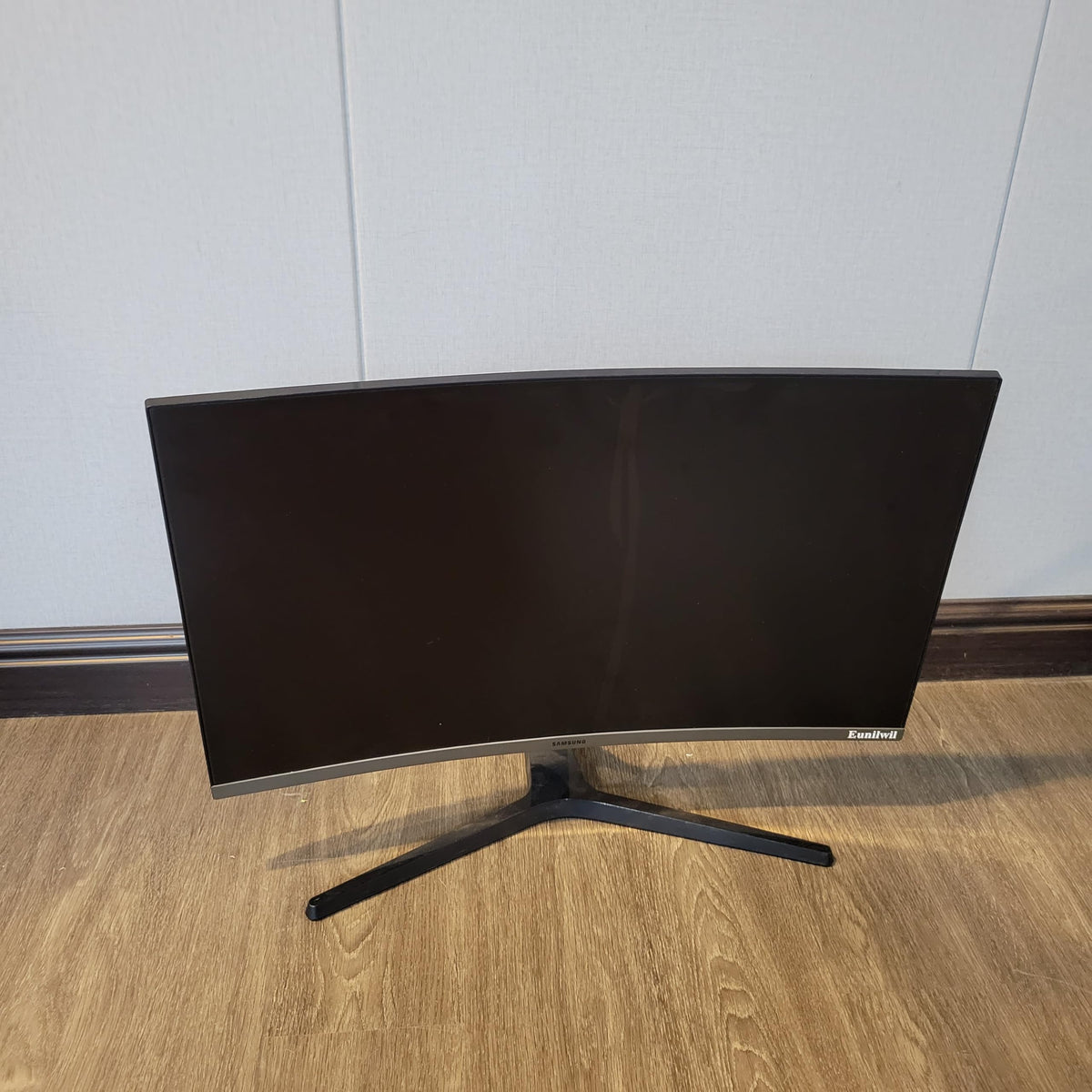 Eunilwil LED monitors – Full HD Computer Monitor with Slim Design for Office, Home & Gaming