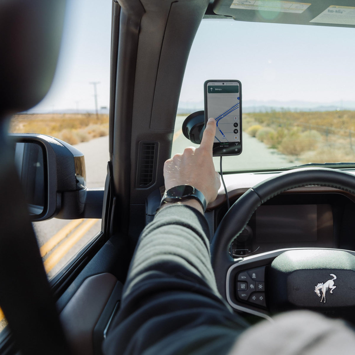 Quad Lock Heavy Duty Suction Car Phone Mount with MAG Phone Case and MAG Wireless Charging Head for Pixel 11 Pro XL