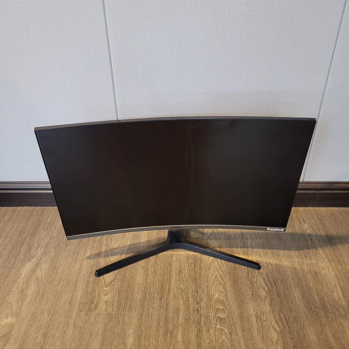 Eunilwil LED monitors – Full HD Computer Monitor with Slim Design for Office, Home & Gaming
