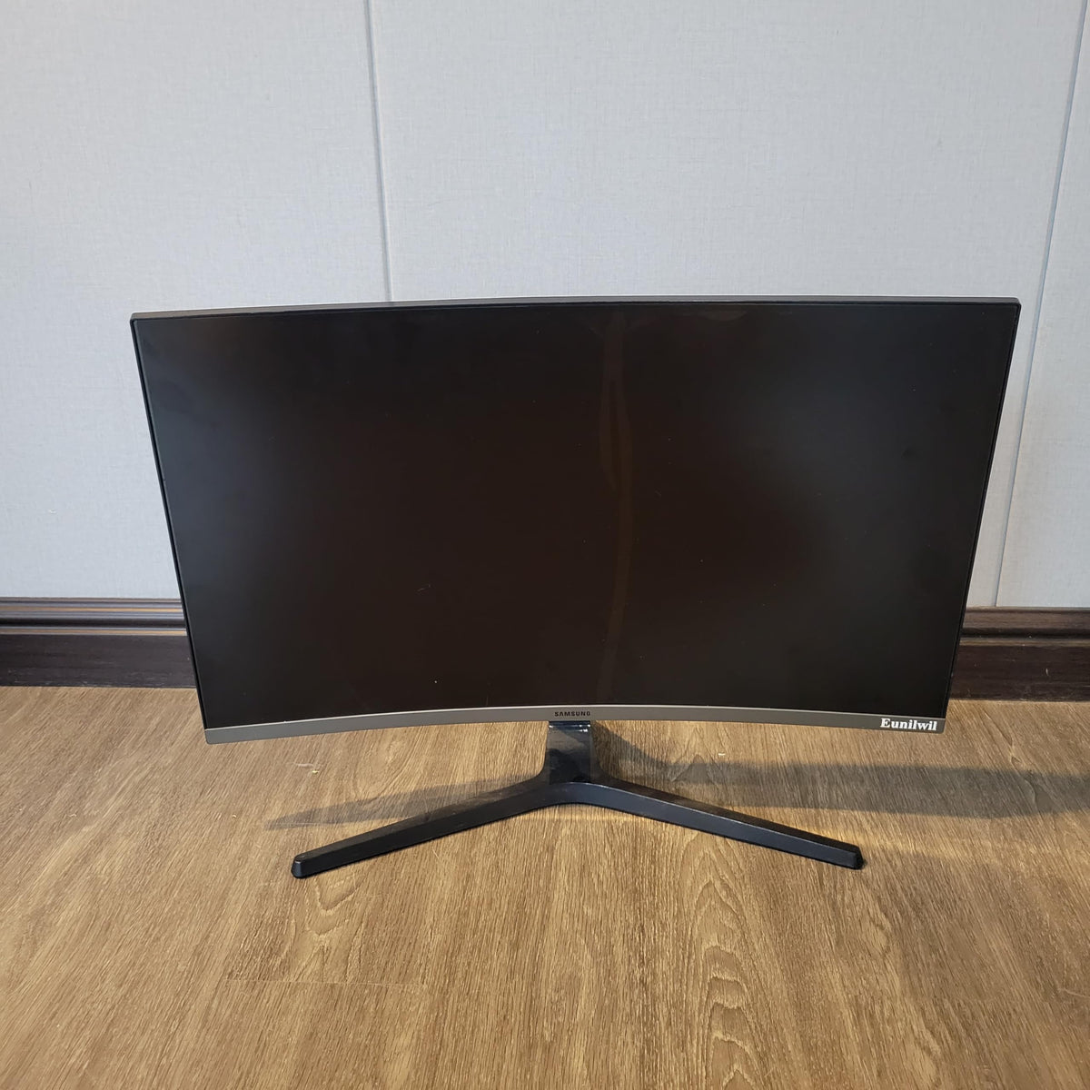 Eunilwil LED monitors – Full HD Computer Monitor with Slim Design for Office, Home & Gaming