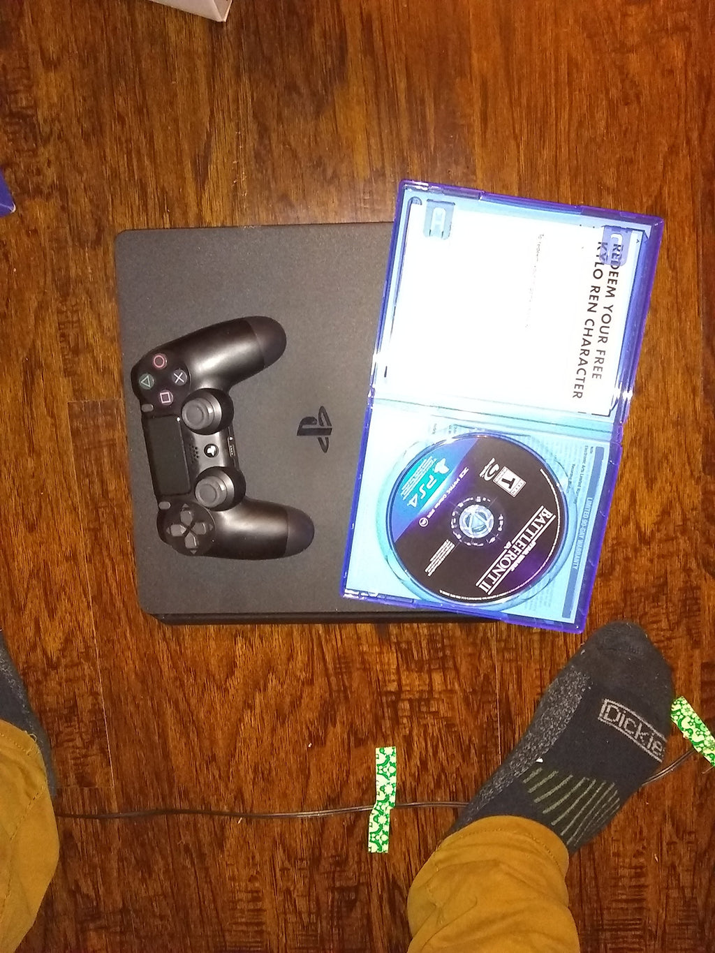 Sony Computer Entertainment PS4 1TB HW Star Wars Battlefront 2 Bundle - PlayStation 4